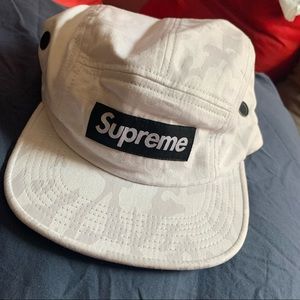 WHITE 5 PANEL SUPREME HAT